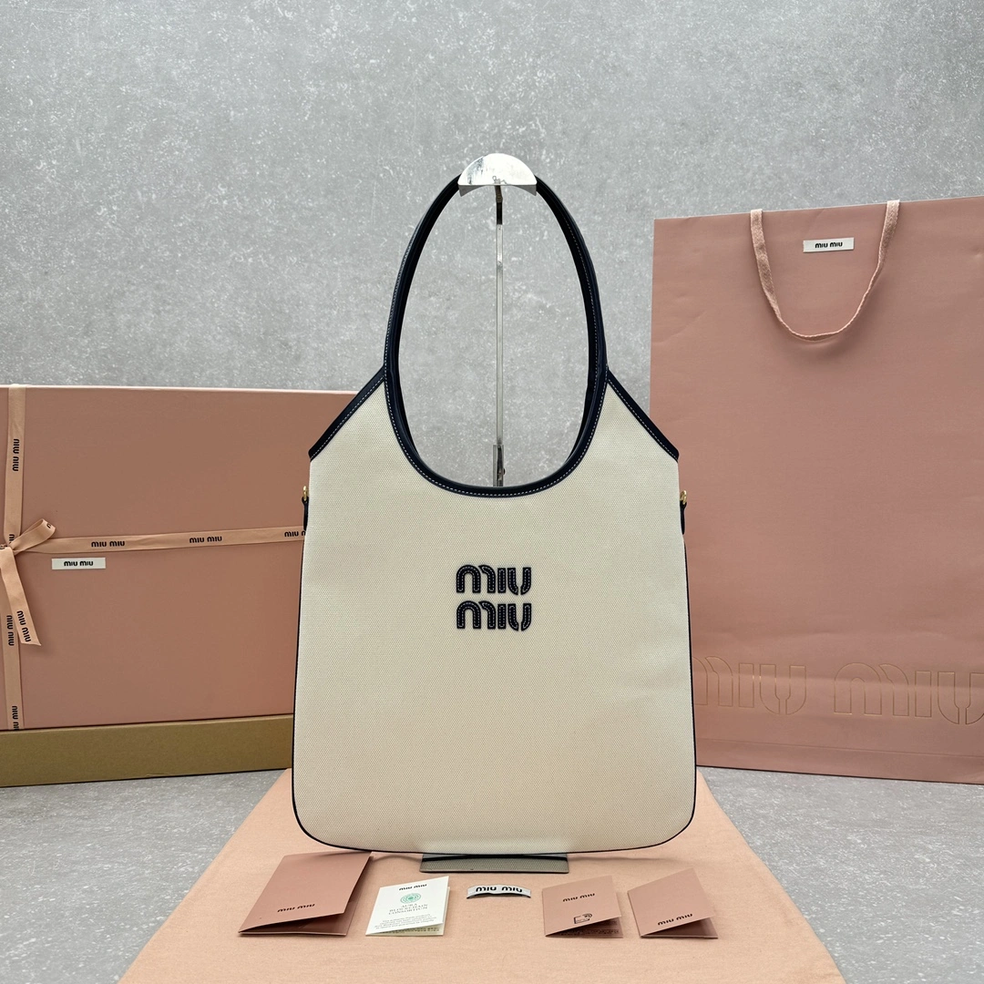 Fashionable Miu Miu Shopping Bags 69521