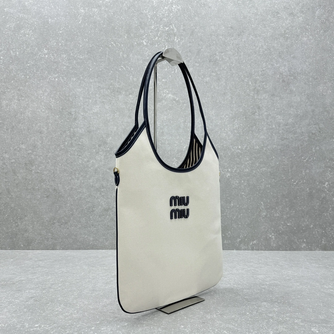 Fashionable Miu Miu Shopping Bags 69521