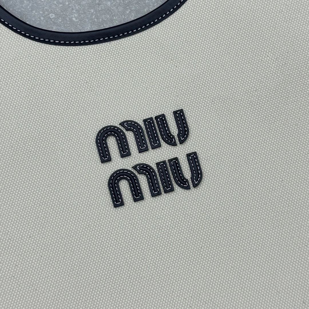 Fashionable Miu Miu Shopping Bags 69521