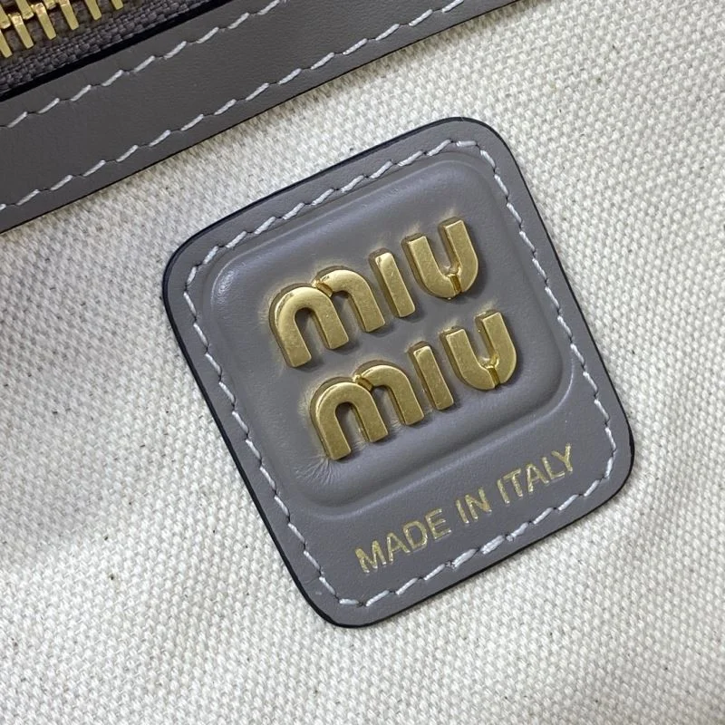 Miu Miu Shopping Bags Fashionable 43775