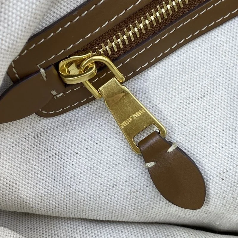 Miu Miu Shopping Bags Unique 43761