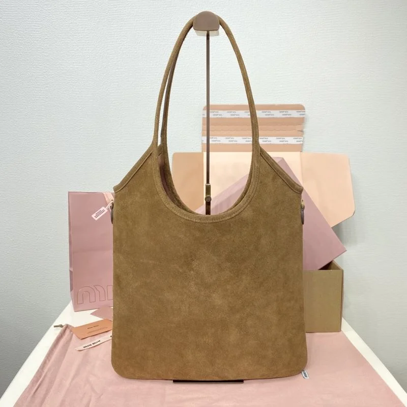 ModernLook Miu Miu Shopping Bags 43774