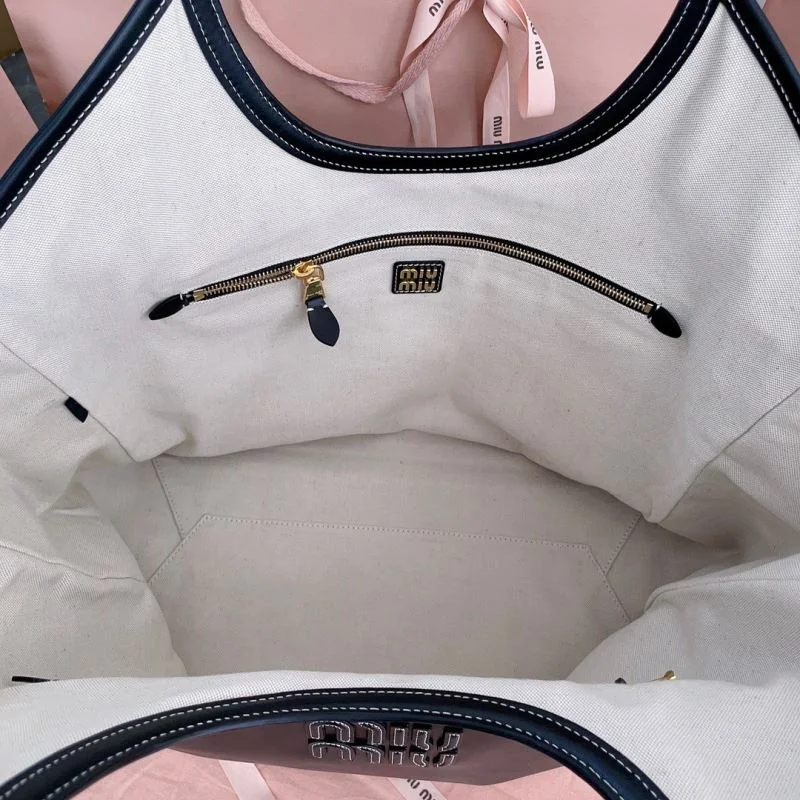 Breathable Miu Miu Shopping Bags 43759