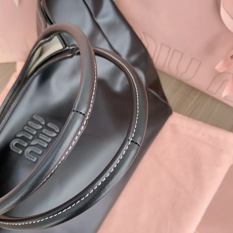 Breathable Miu Miu Shopping Bags 43759