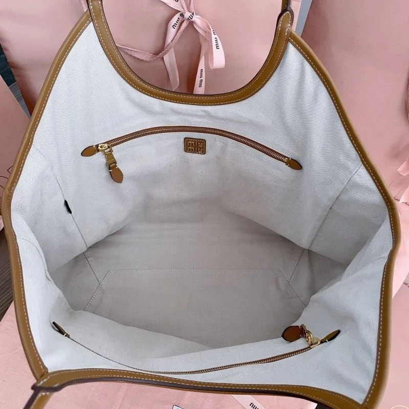 Miu Miu Shopping Bags EyeCatching 43760