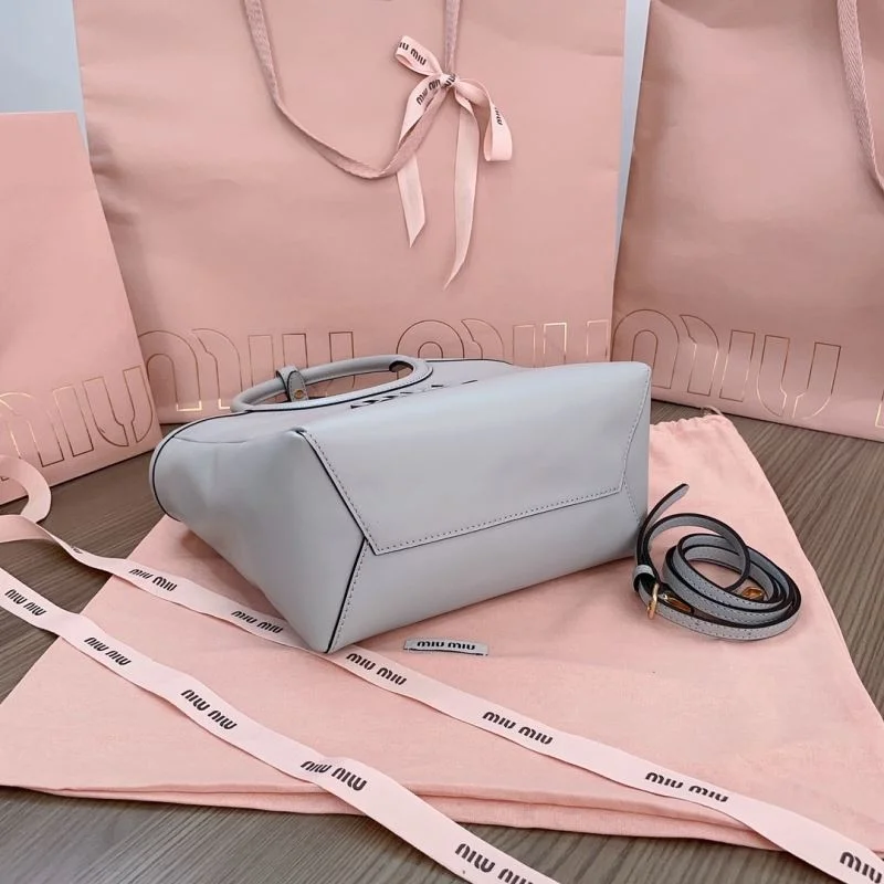Casual Miu Miu Shopping Bags 43733