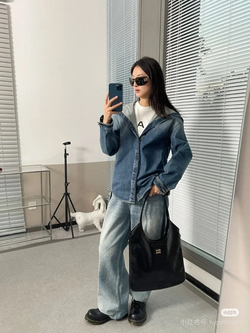Minimalist Miu Miu Shopping Bags 43531