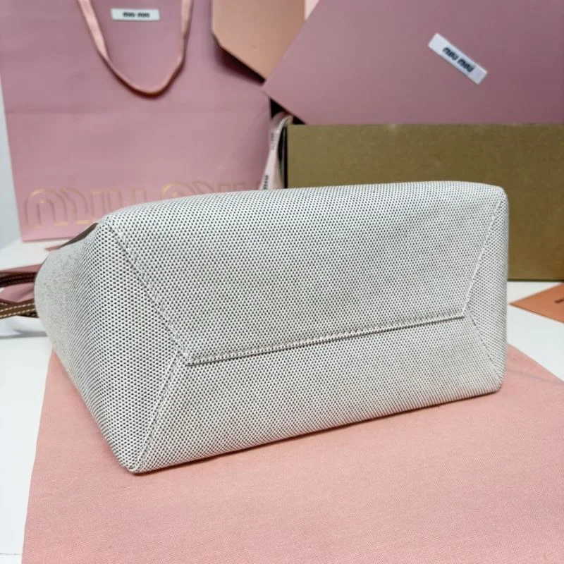 Breathable Miu Miu Shopping Bags 43532