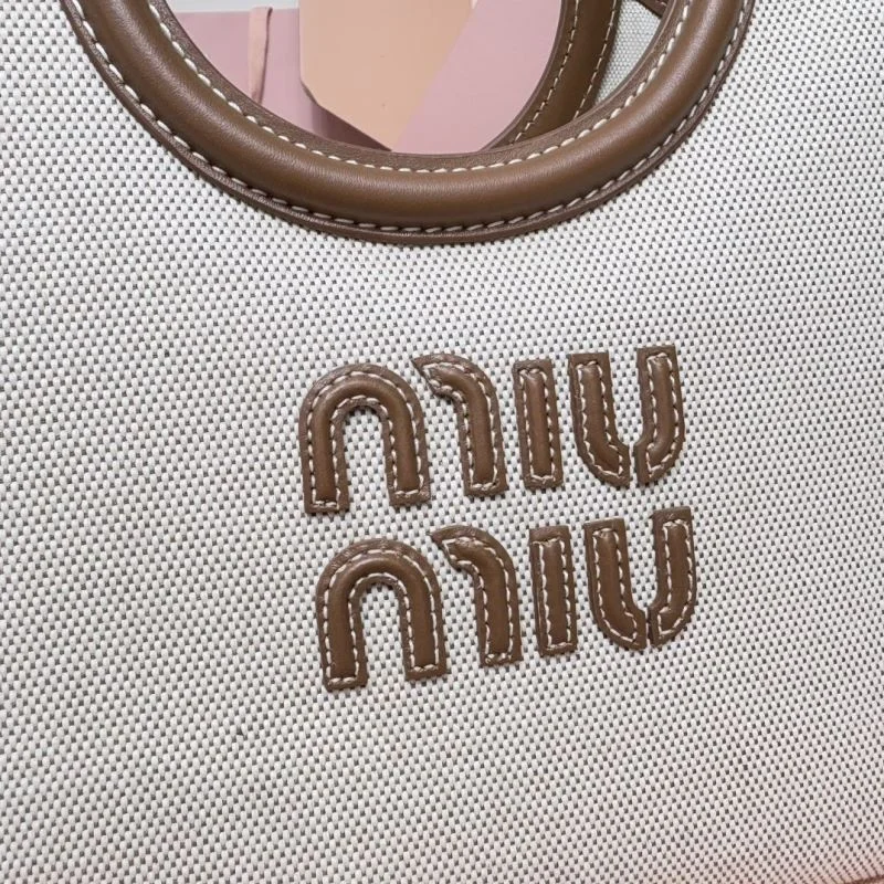 Breathable Miu Miu Shopping Bags 43532