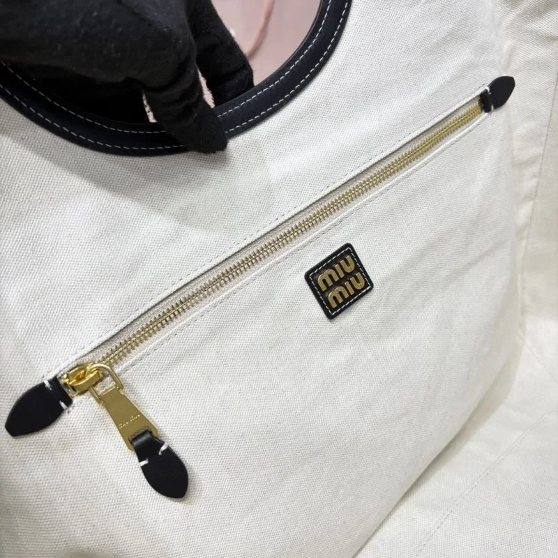 Compact Miu Miu Shopping Bags 43524