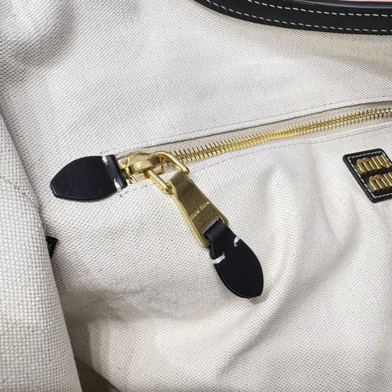 Compact Miu Miu Shopping Bags 43524