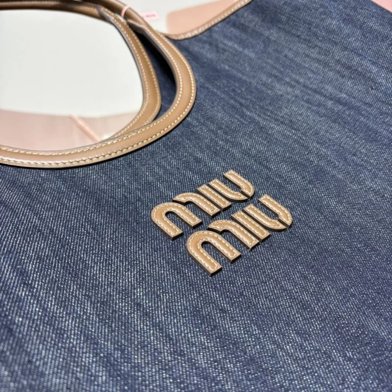 Miu Miu Shopping Bags AllSeason 43522