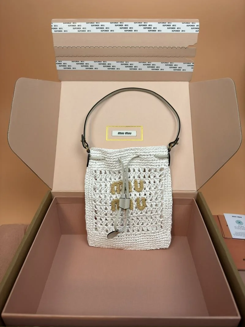 Miu Miu Shopping Bags Sophisticated 56011