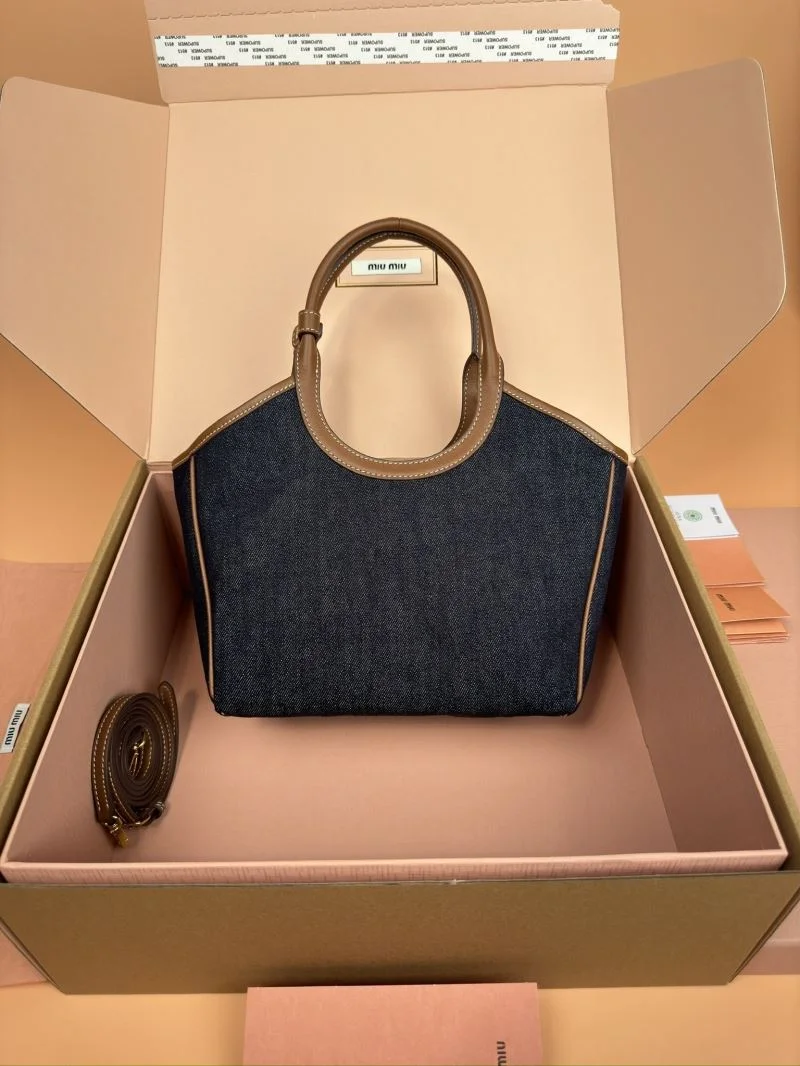 Miu Miu Shopping Bags Comfortable 56046