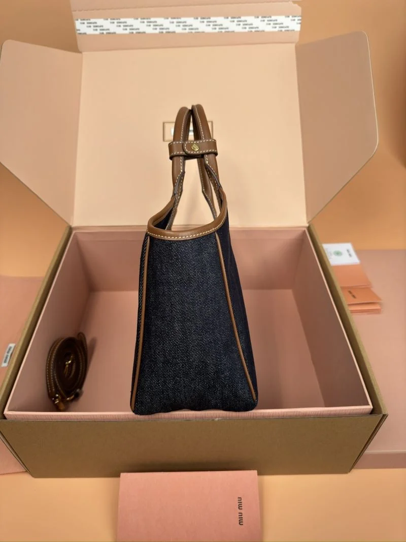 Miu Miu Shopping Bags Comfortable 56046