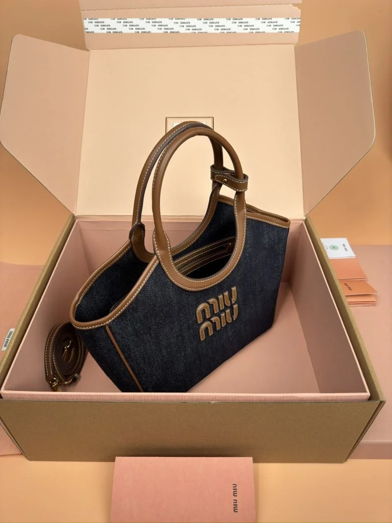 Miu Miu Shopping Bags Comfortable 56046
