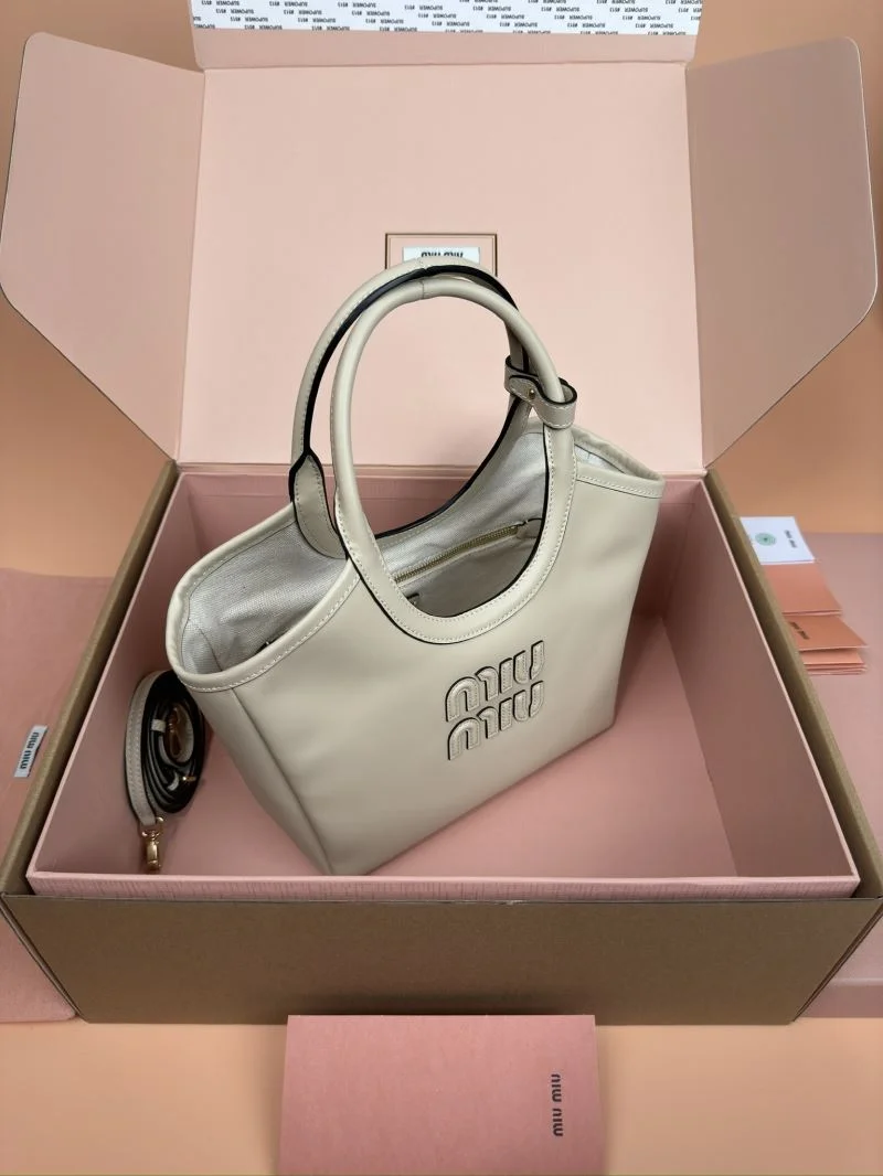 Miu Miu Shopping Bags Effortless 56005