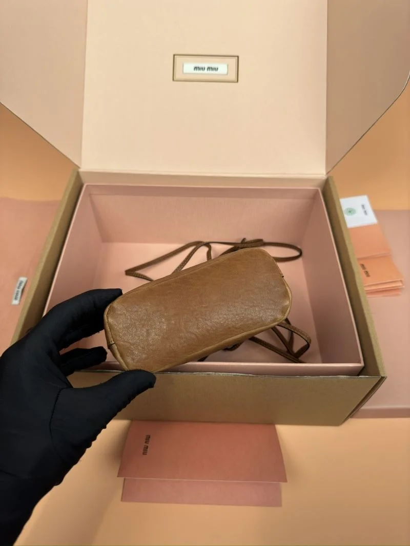 Sophisticated Miu Miu Shopping Bags 56010