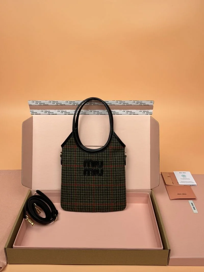 Miu Miu Shopping Bags Sleek 55997