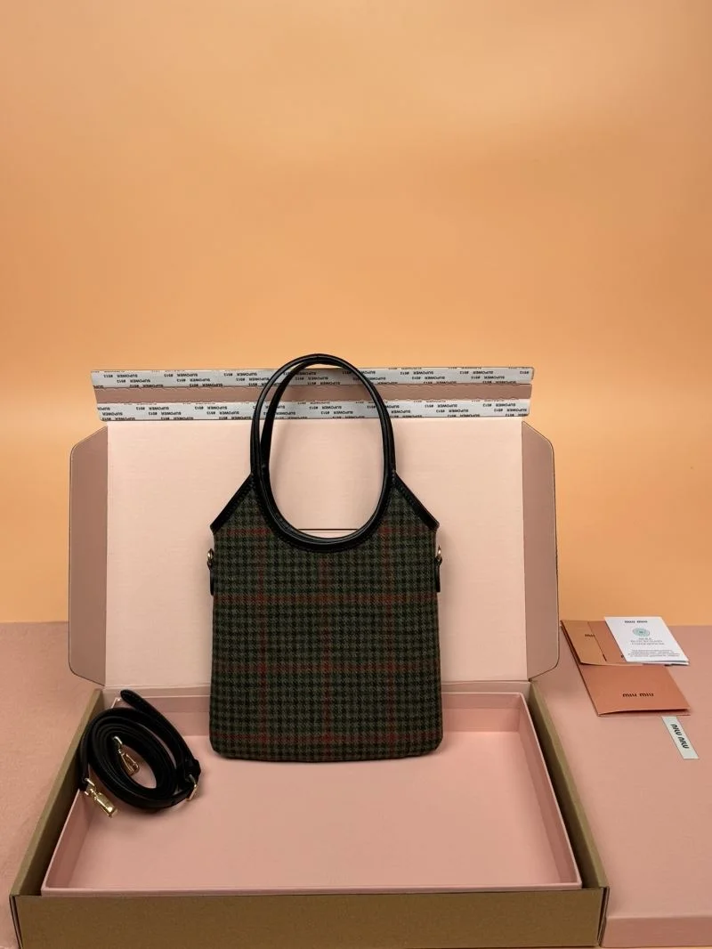 Miu Miu Shopping Bags Sleek 55997
