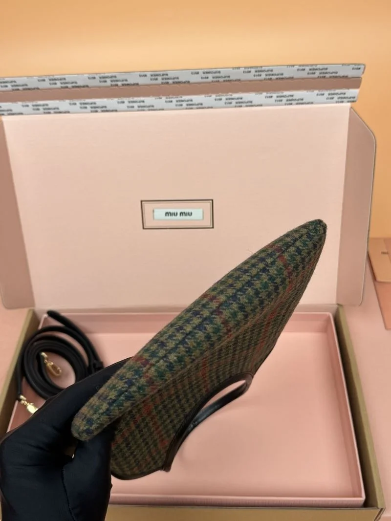 Miu Miu Shopping Bags Sleek 55997