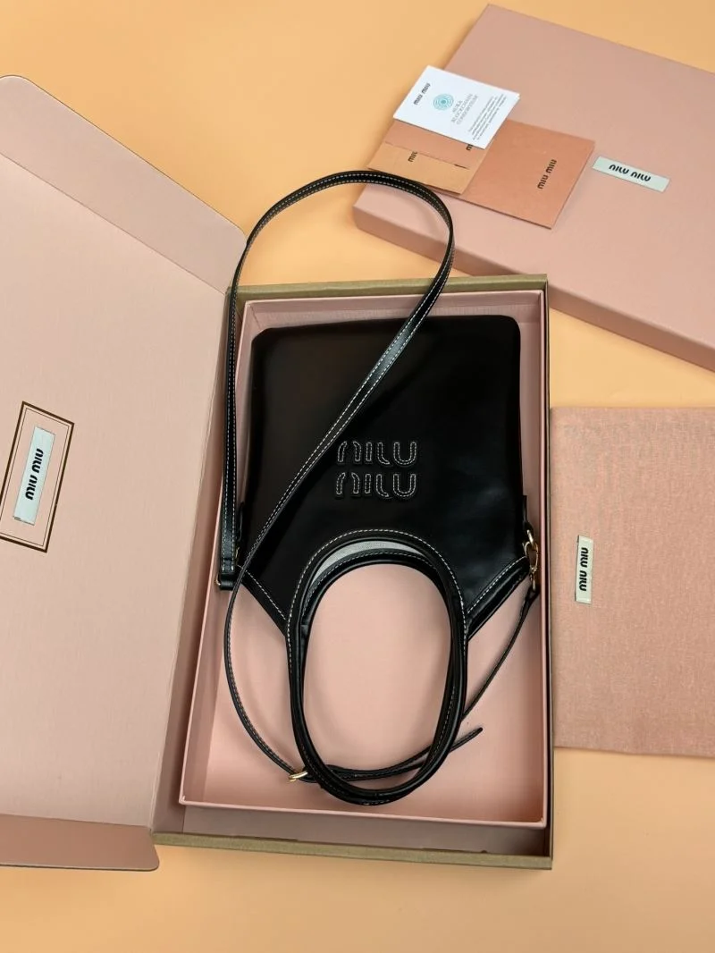 Miu Miu Shopping Bags UrbanStyle 55998