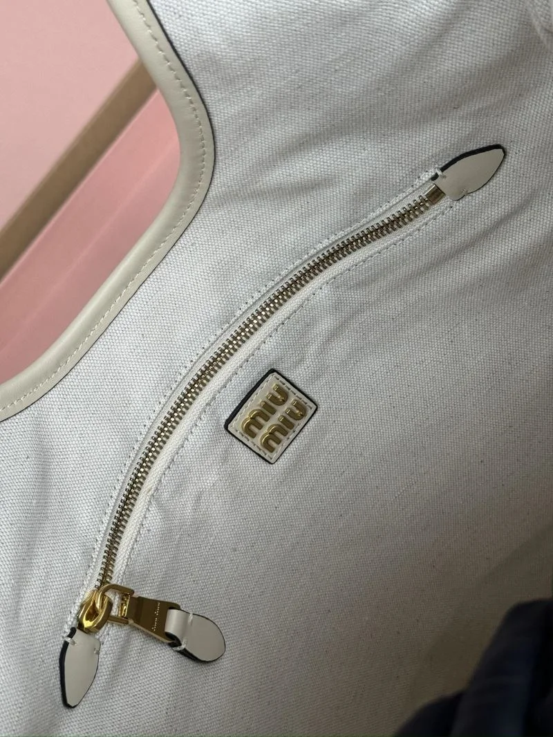 Miu Miu Shopping Bags Seasonal 55994
