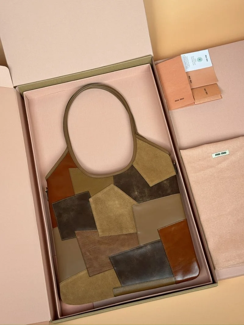 Miu Miu Shopping Bags Flexible 55991