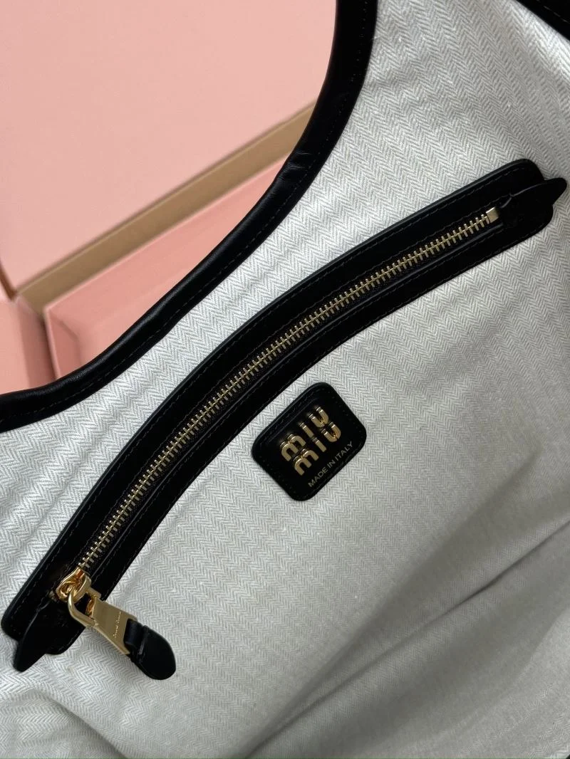 Miu Miu Shopping Bags Modern 56031