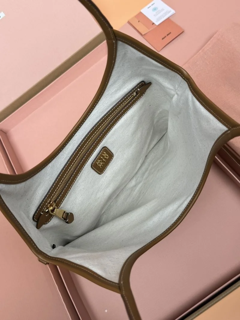 StreetReady Miu Miu Shopping Bags 56012