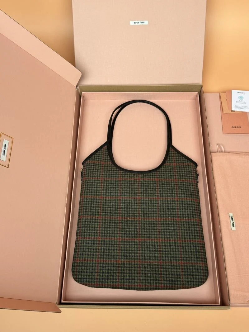 Supportive Miu Miu Shopping Bags 56017