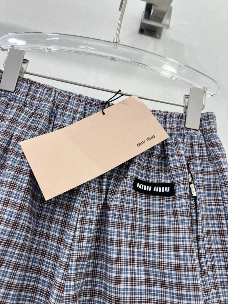 Casual Miu Miu Short Pants 151181