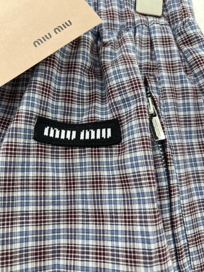 Casual Miu Miu Short Pants 151181