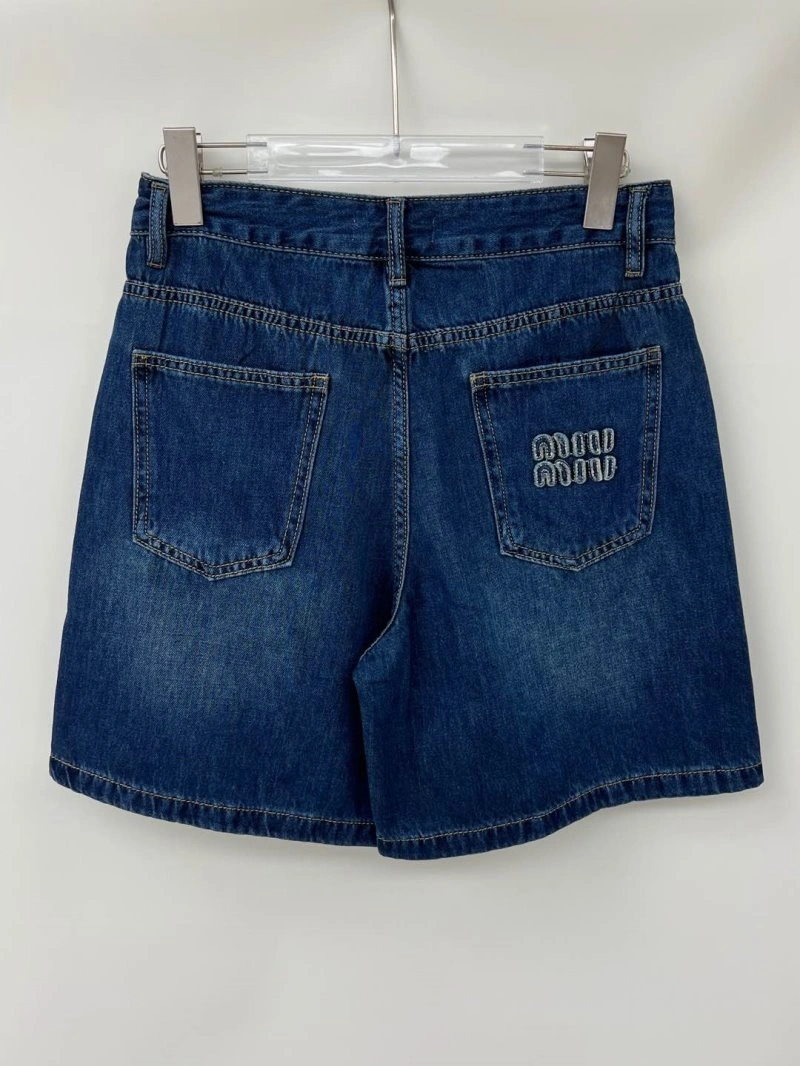 Sleek Miu Miu Short Pants 151164