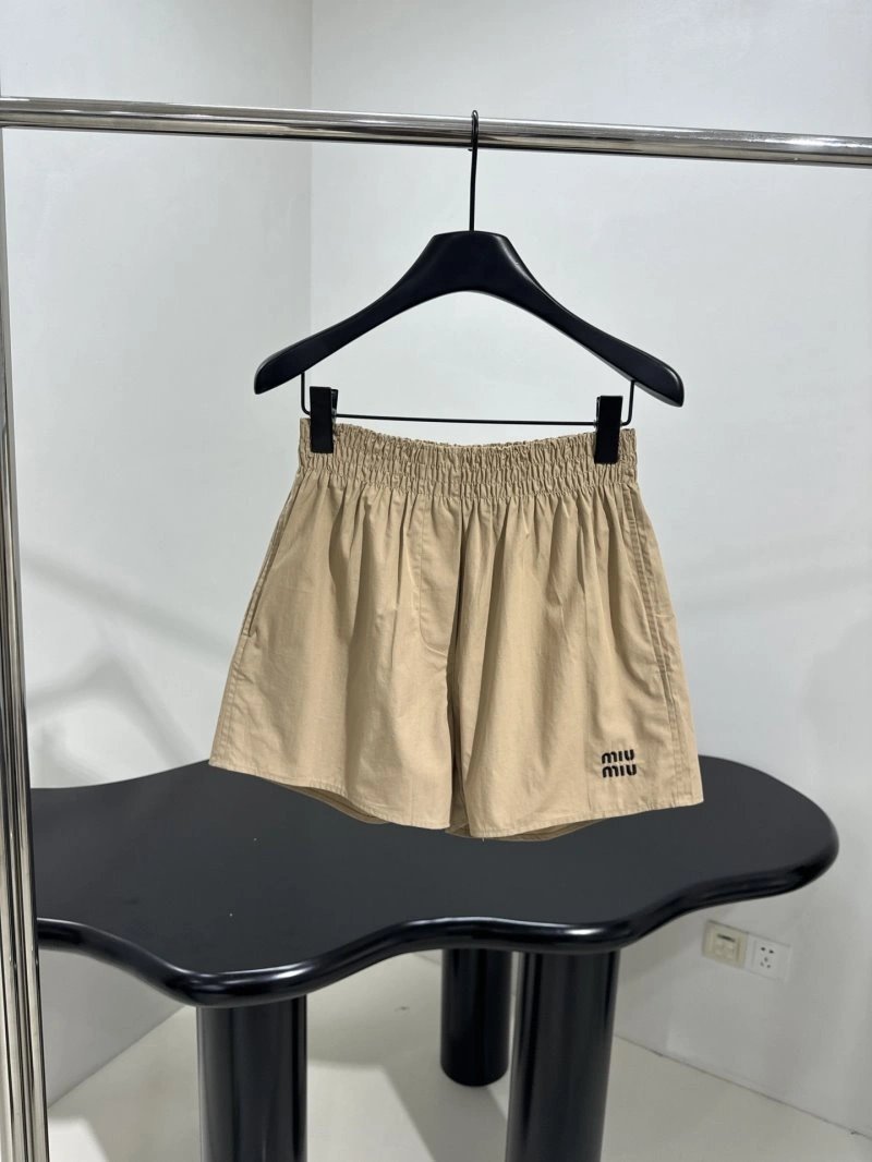 Miu Miu Short Pants Flexible 151153