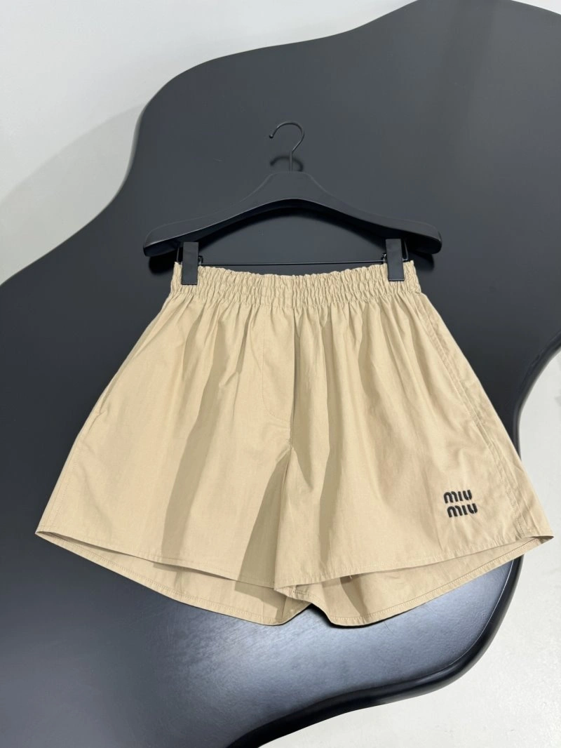 Miu Miu Short Pants Flexible 151153