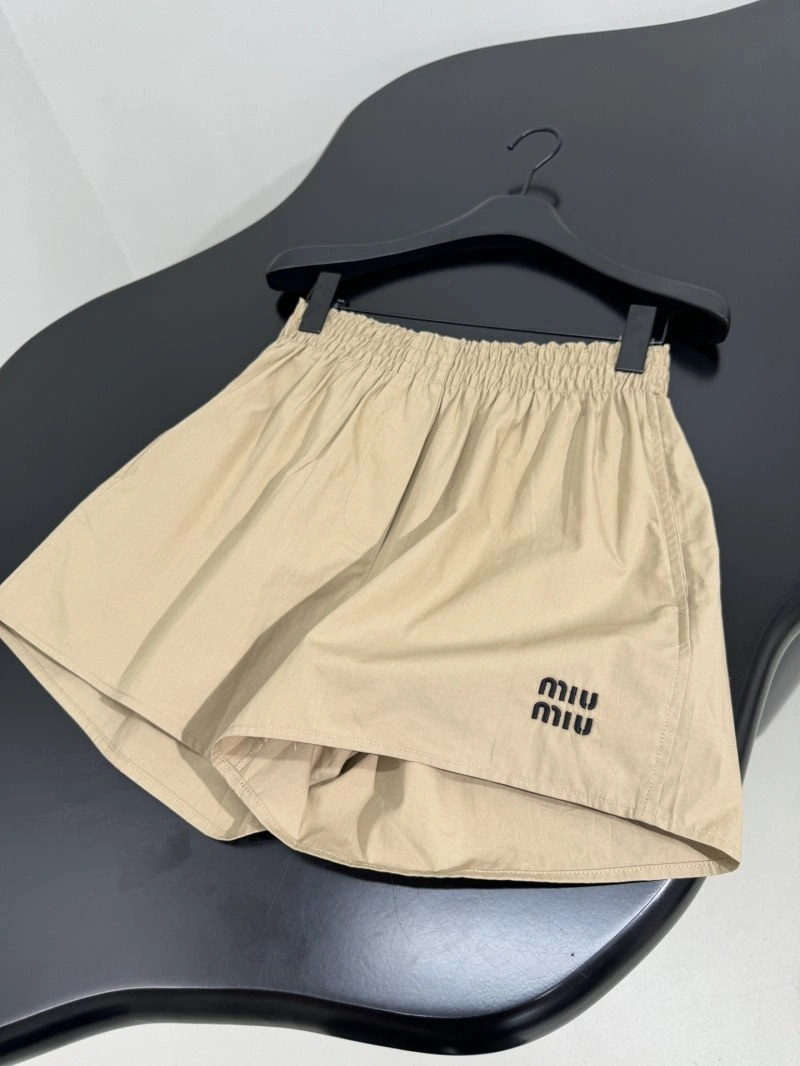 Miu Miu Short Pants Flexible 151153