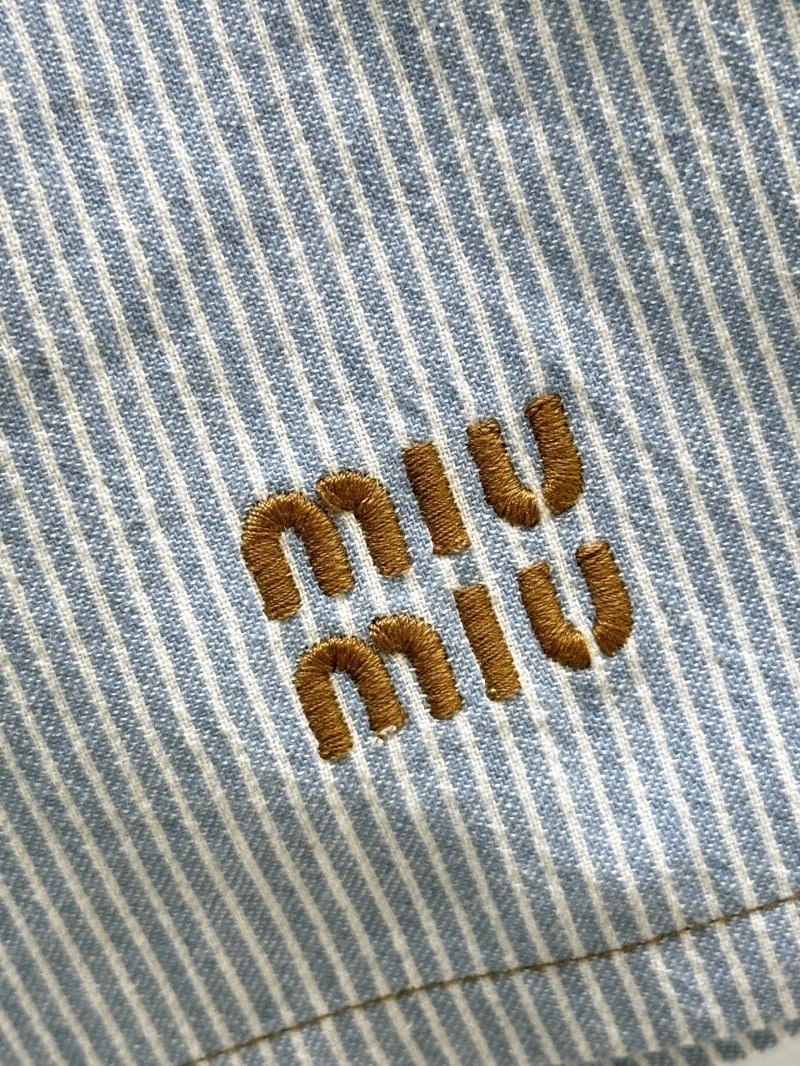 TechFriendly Miu Miu Short Pants 151145