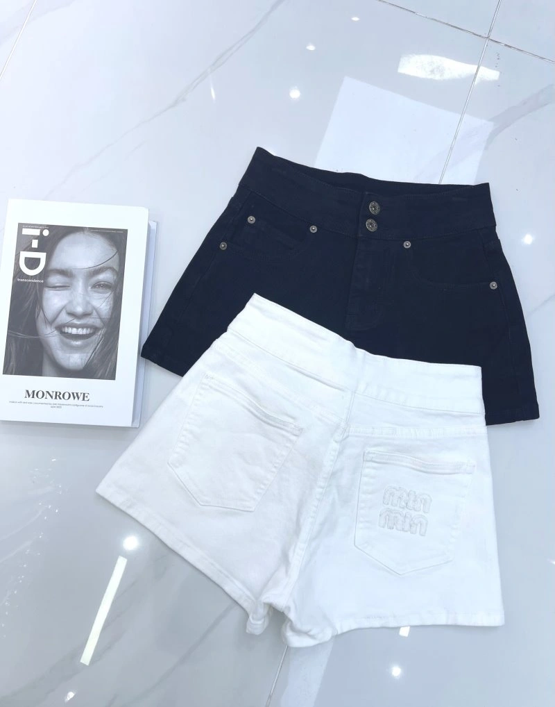 Miu Miu Short Pants WaterResistant 151141