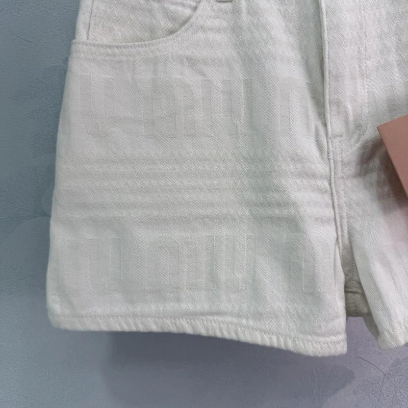 Miu Miu Short Pants Elegant 156268
