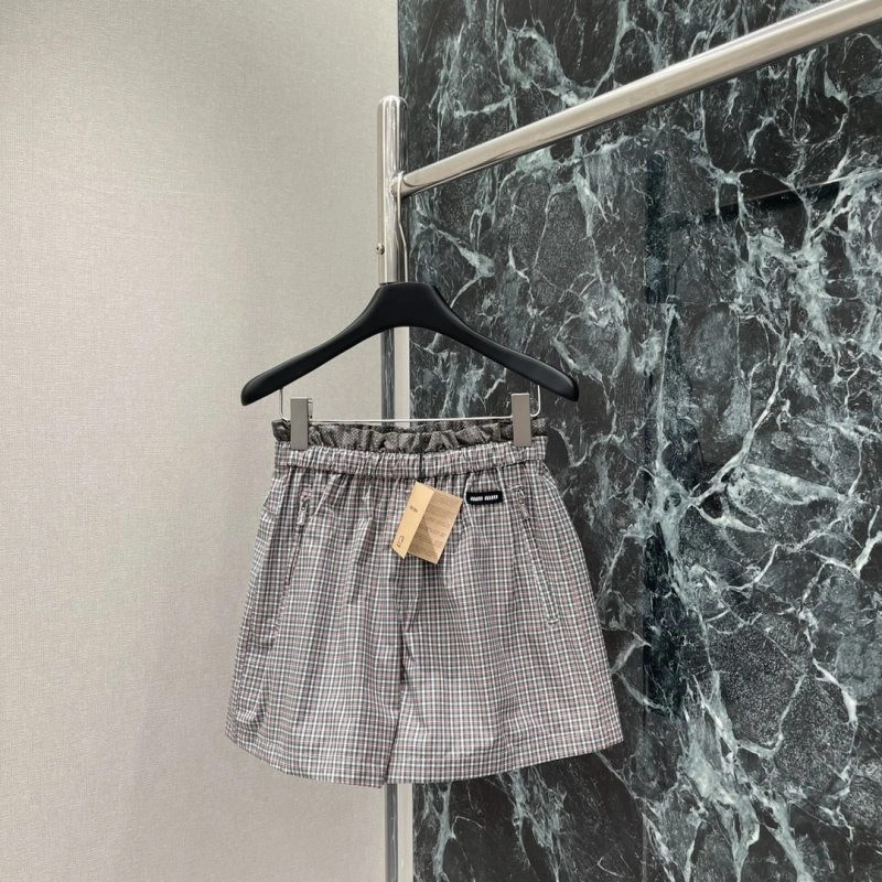 Miu Miu Short Pants Youthful 156261