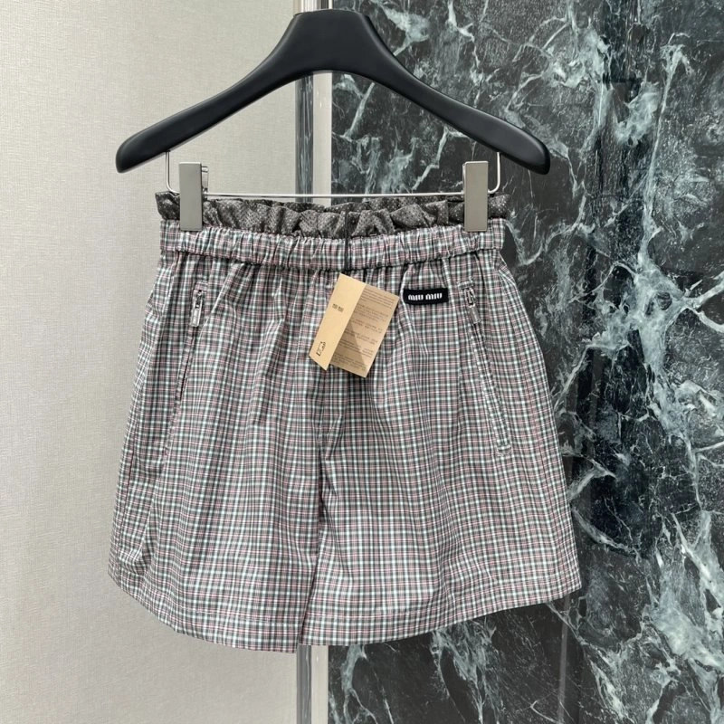 Miu Miu Short Pants Youthful 156261