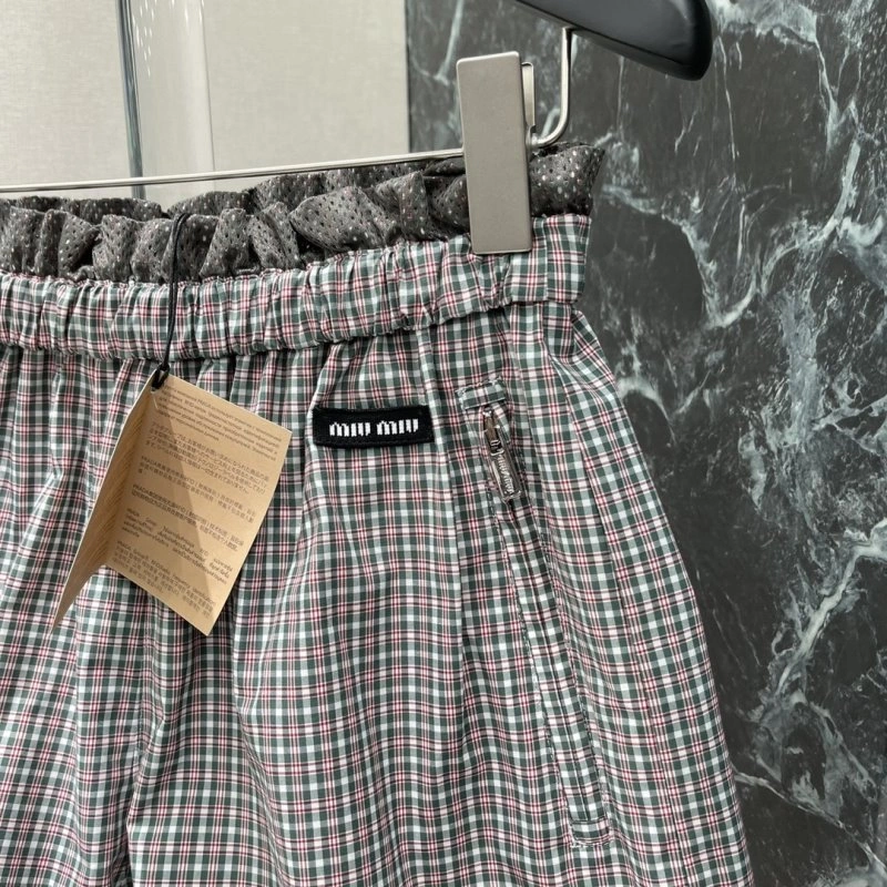Miu Miu Short Pants Youthful 156261
