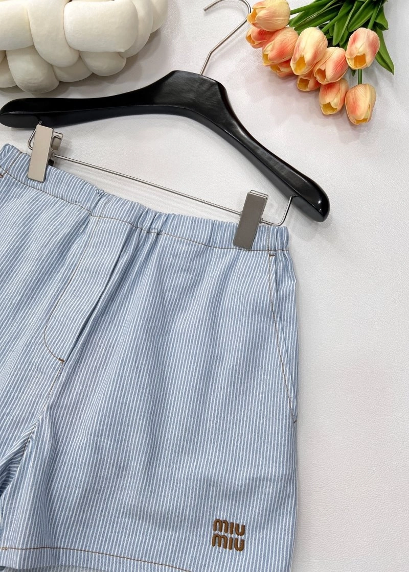 Miu Miu Short Pants Fashionable 148703