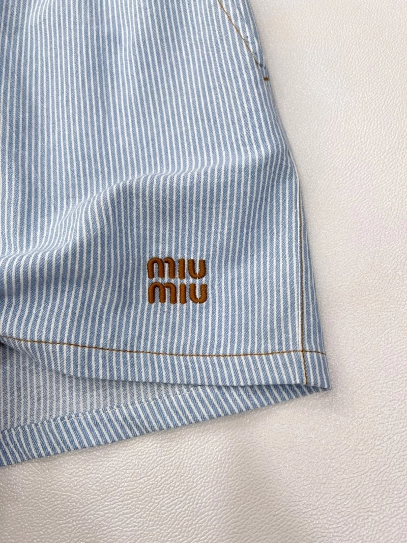 Miu Miu Short Pants Fashionable 148703