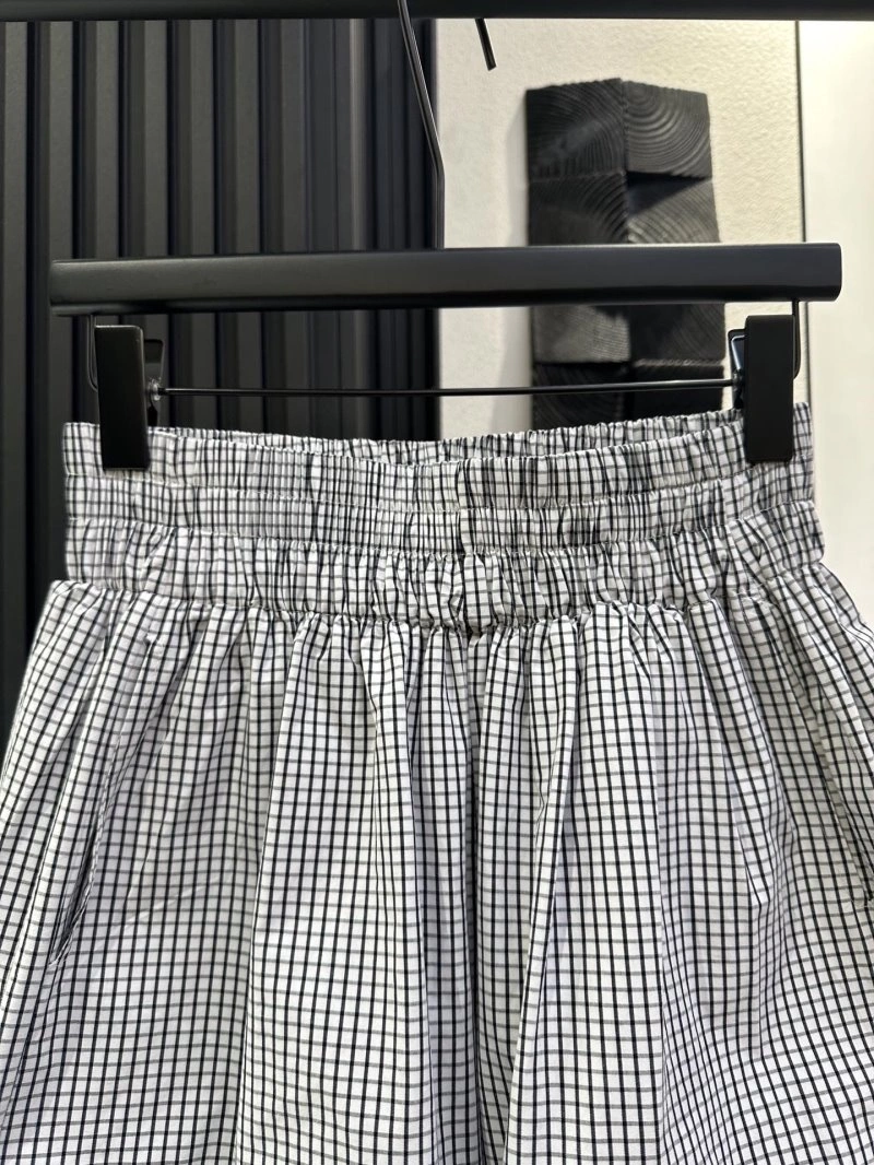 Elegant Miu Miu Short Pants 148721