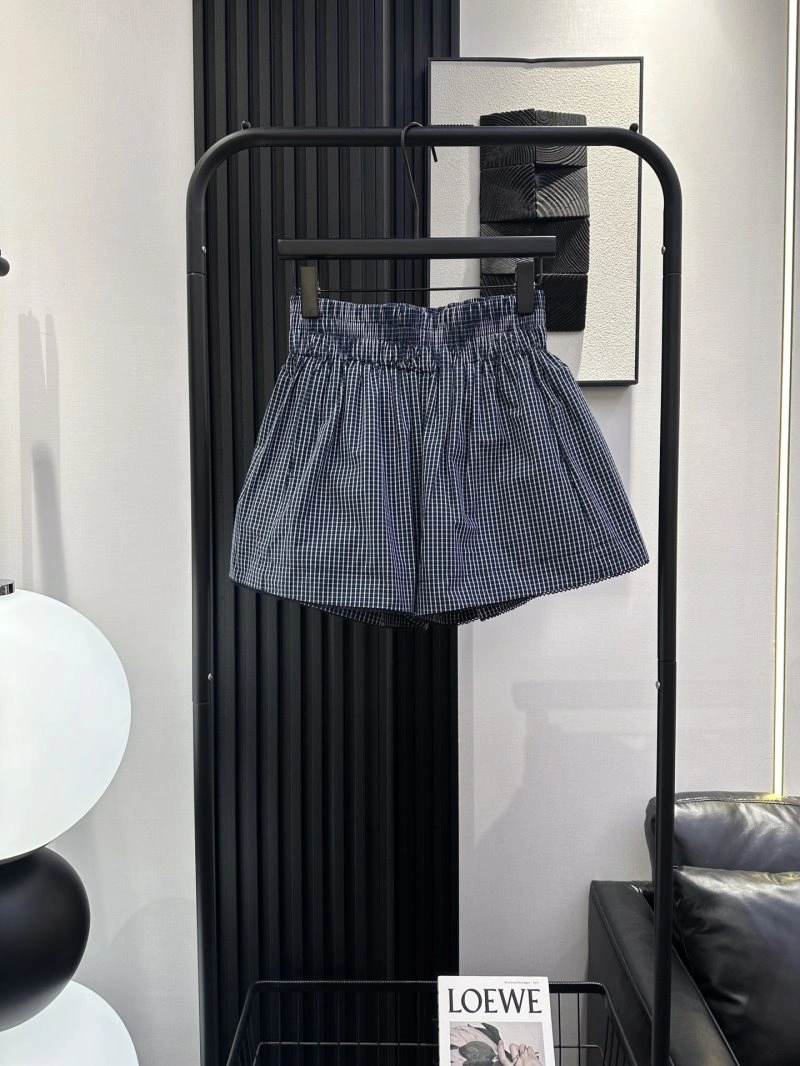 Elegant Miu Miu Short Pants 148721