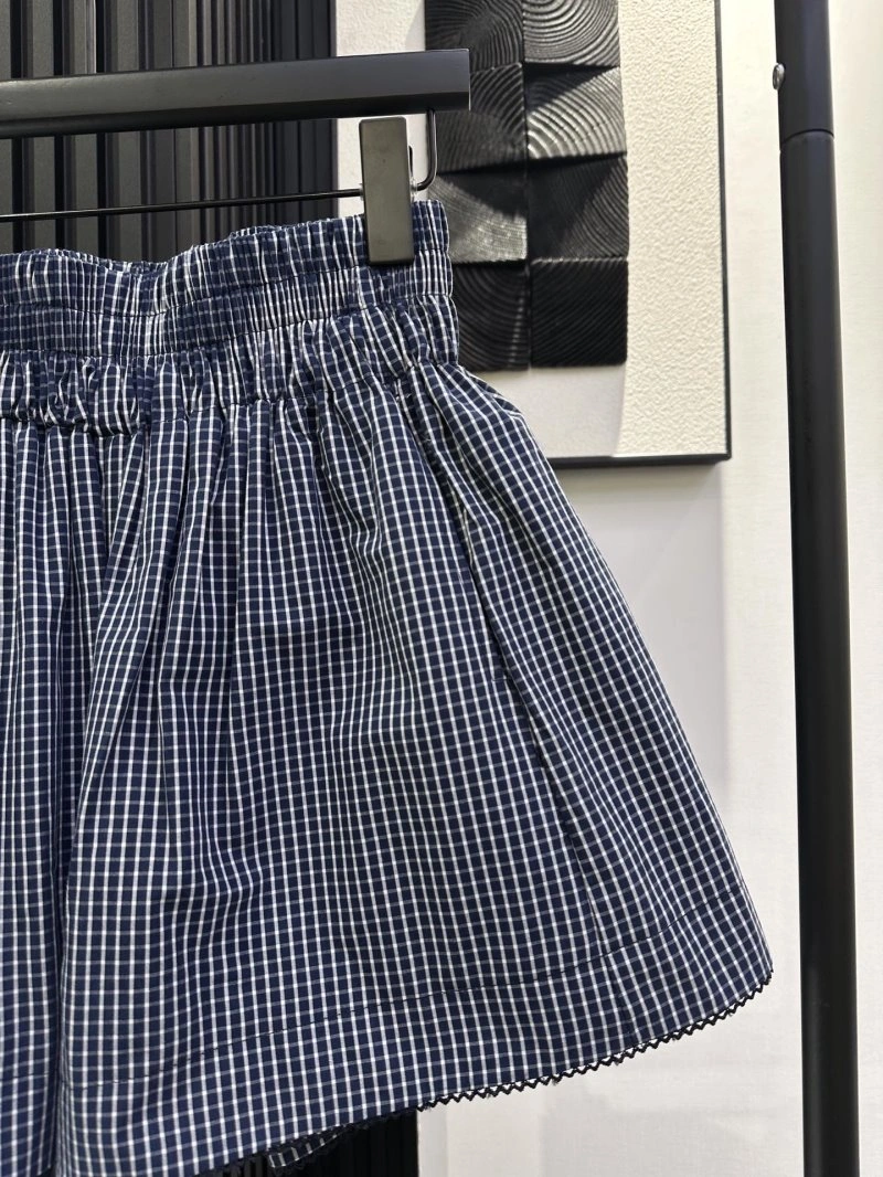 Elegant Miu Miu Short Pants 148721