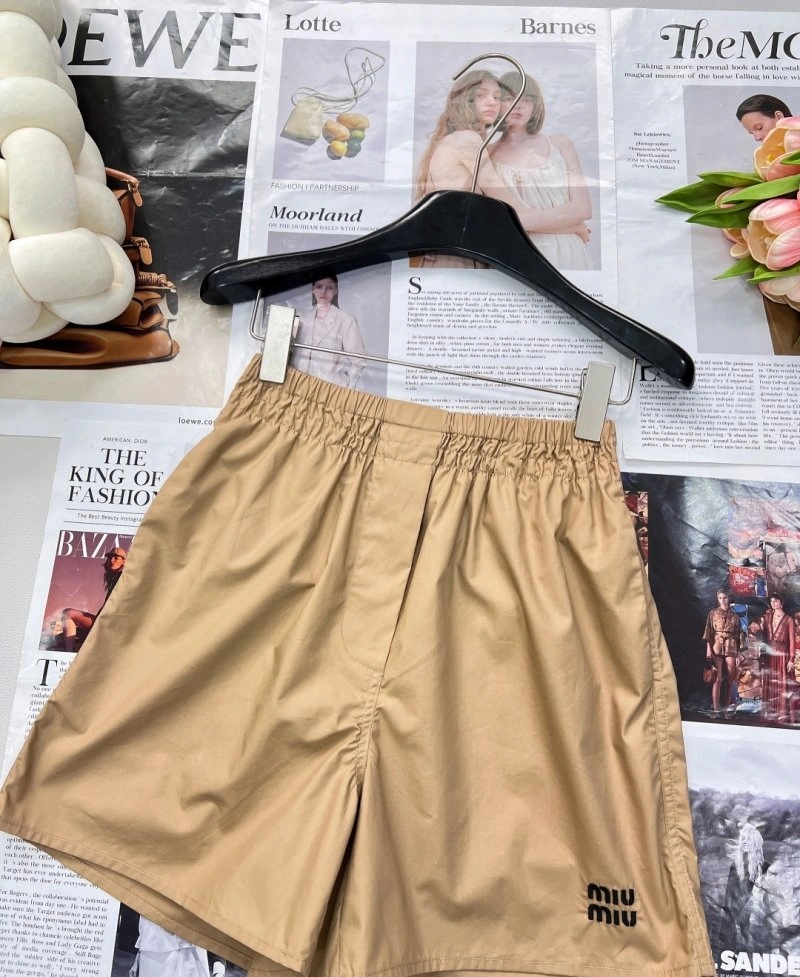 Trendsetting Miu Miu Short Pants 148687
