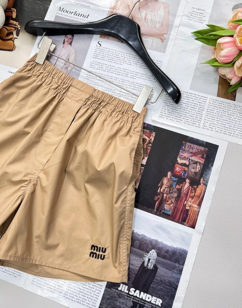 Trendsetting Miu Miu Short Pants 148687